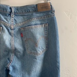 Levi's 515 bootcut high rise mom jeans